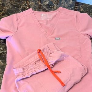 Figs Blush Pink Scrub Set with Orange Drawstring